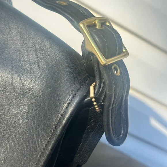 Vintage Coach legacy Small Flap - Picture 12 of 17